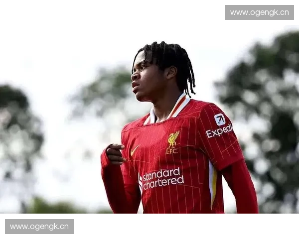 利物浦引援策略分析:打造未来冠军阵容的关键举措与潜力球员引进 利物浦引援策略分析:打造未来冠军阵容的关键举措与潜力球员引进